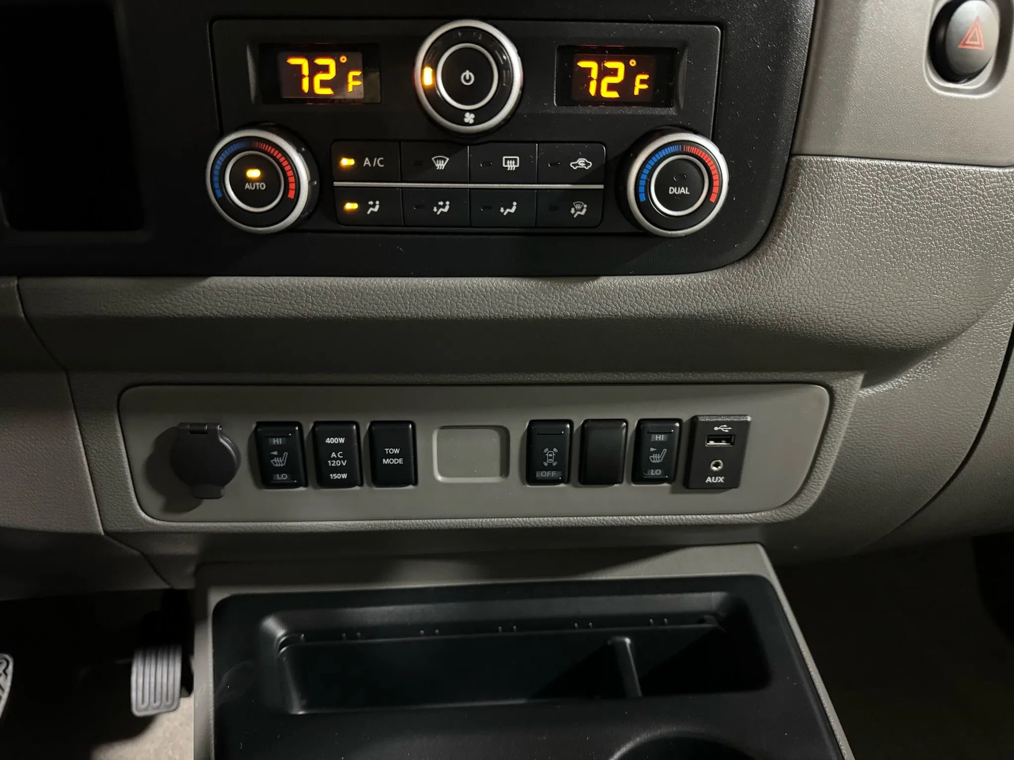 Used 2018 Nissan NV 3500 SL image 43