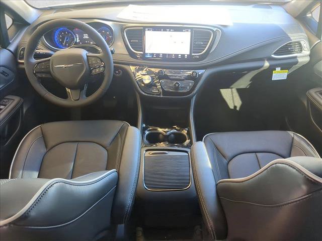 New 2026 Chrysler Pacifica Limited w/ S Appearance Package image 15