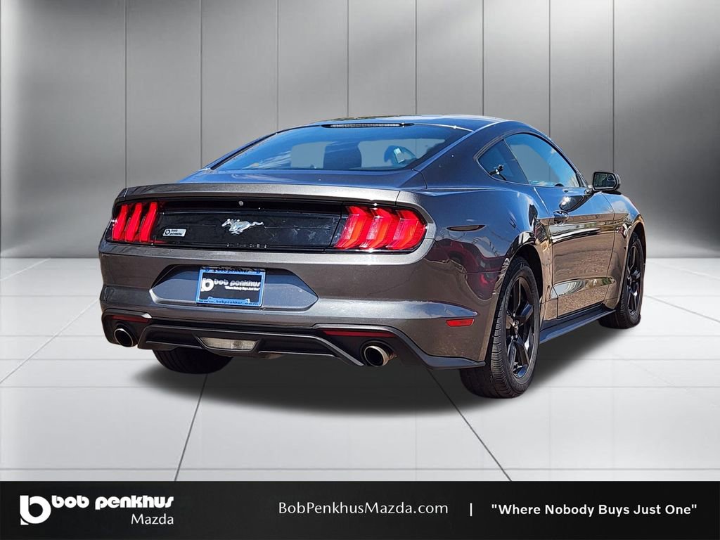 Used 2018 Ford Mustang Coupe image 25