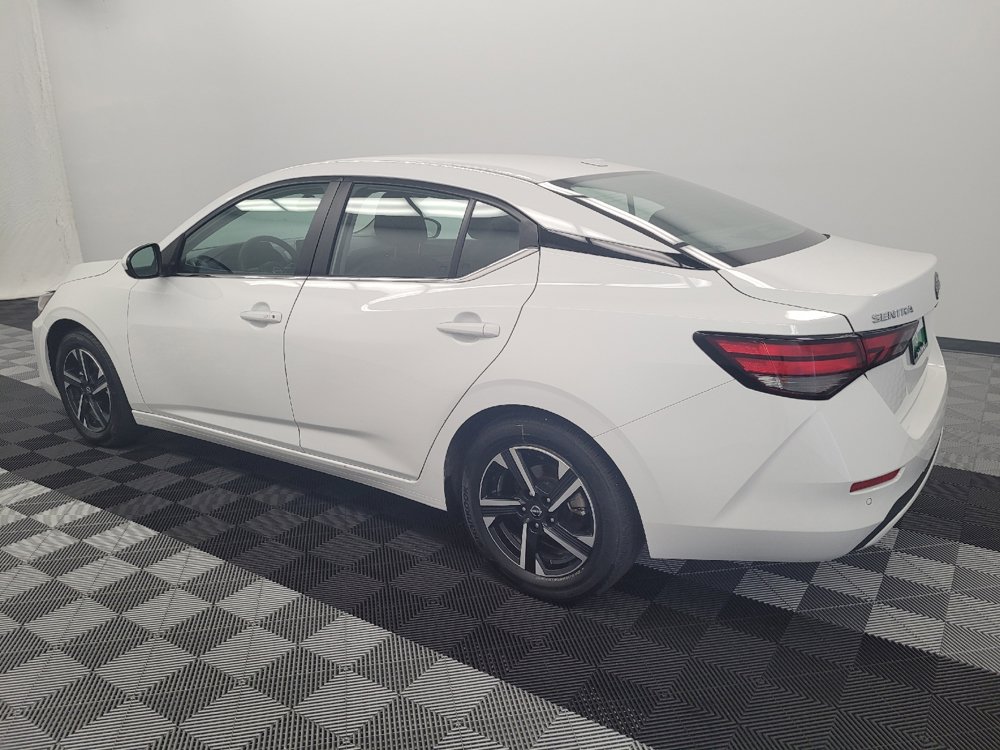 Used 2025 Nissan Sentra SV FWD image 3
