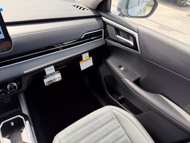 New 2026 Mitsubishi Outlander SE FWD image 14