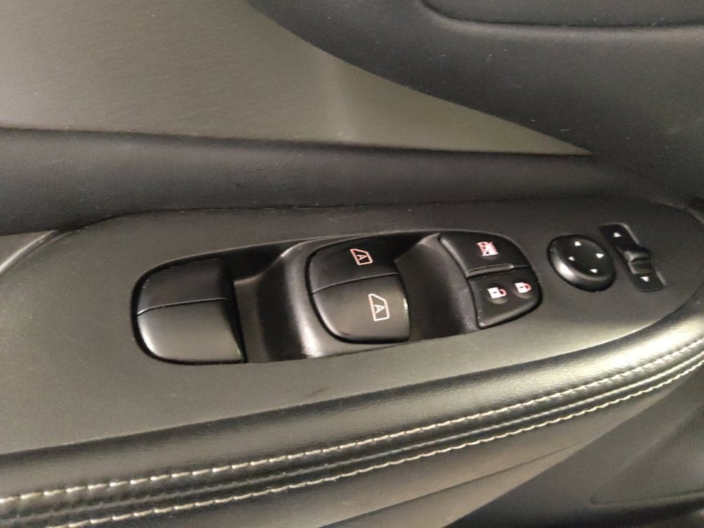 Used 2019 Nissan Murano S FWD image 27