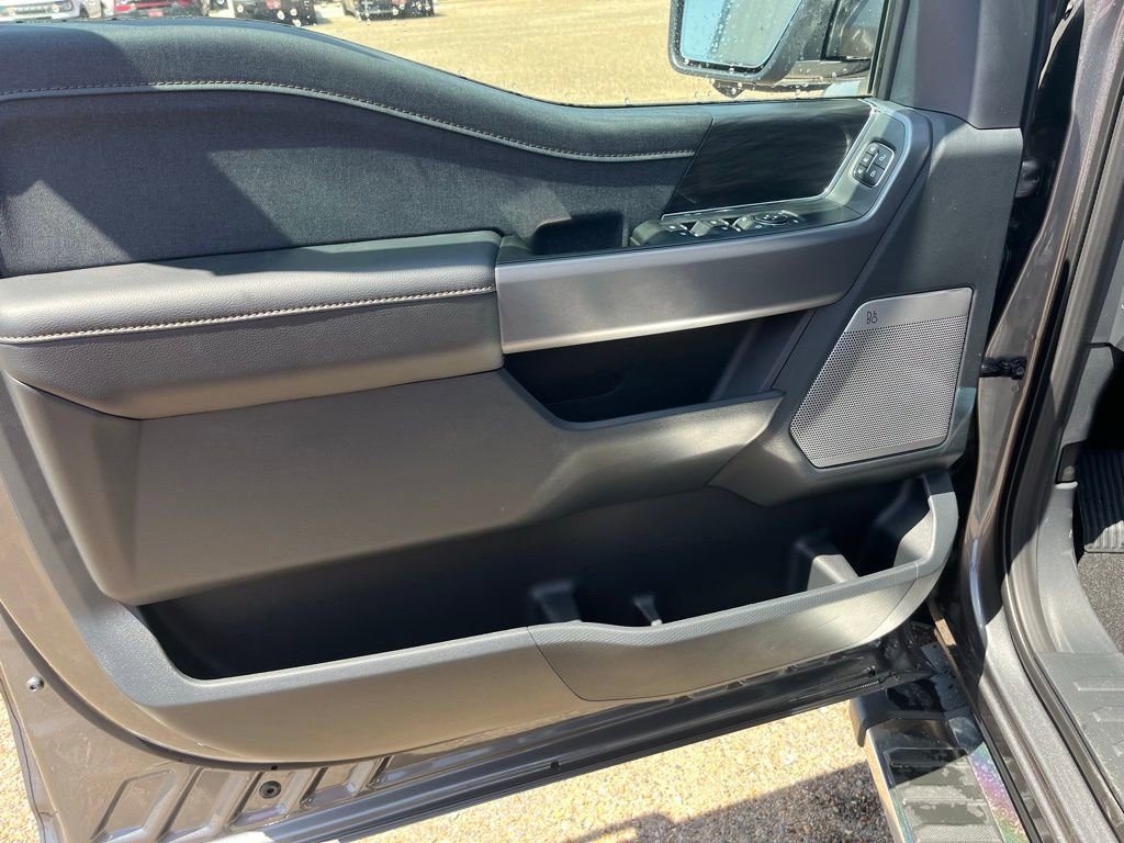 New 2025 Ford F150 Lariat w/ Equipment Group 502A High image 20