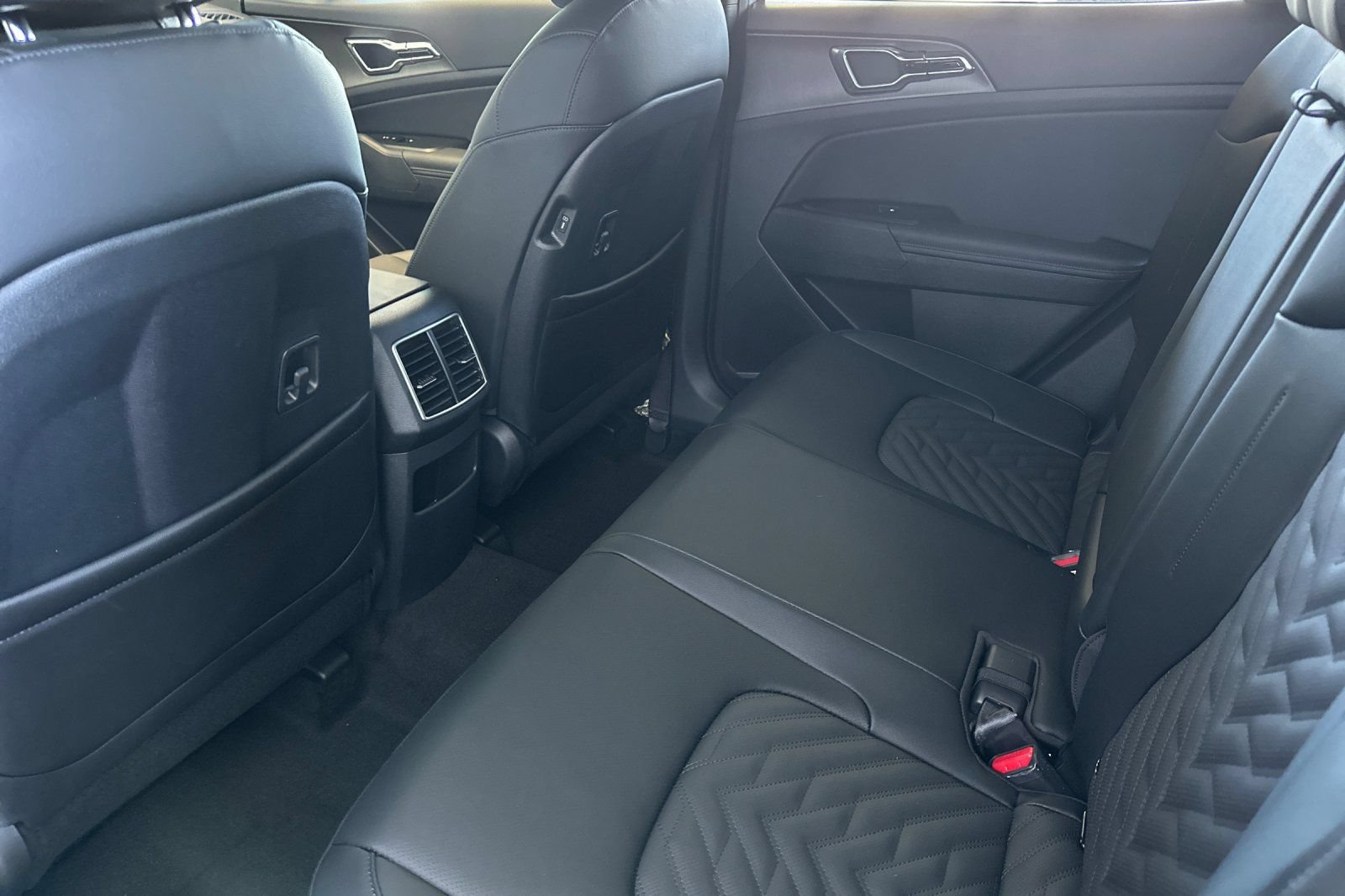 New 2026 Kia Sportage X-Line AWD/4WD image 12