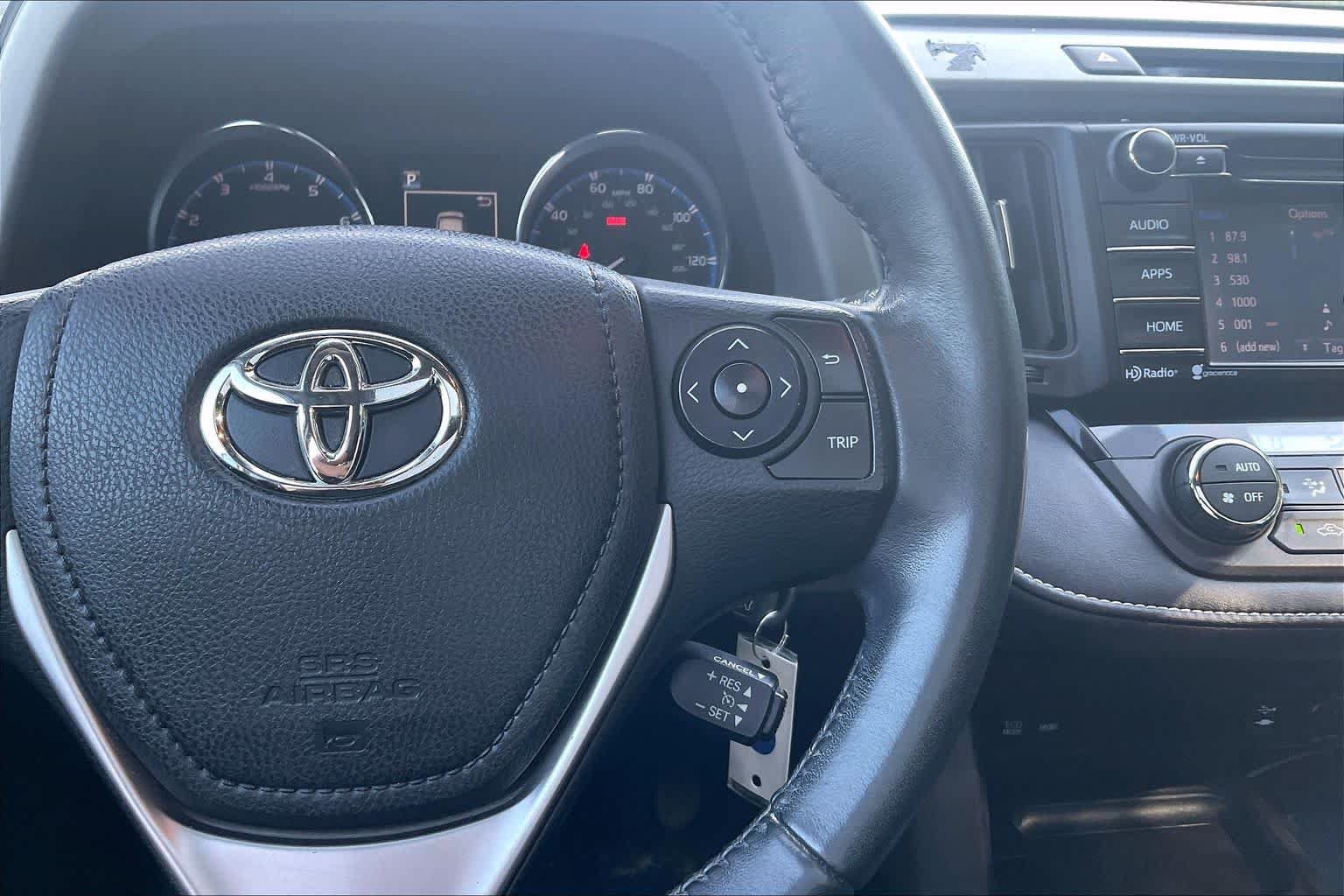Used 2016 Toyota RAV4 XLE AWD/4WD image 24