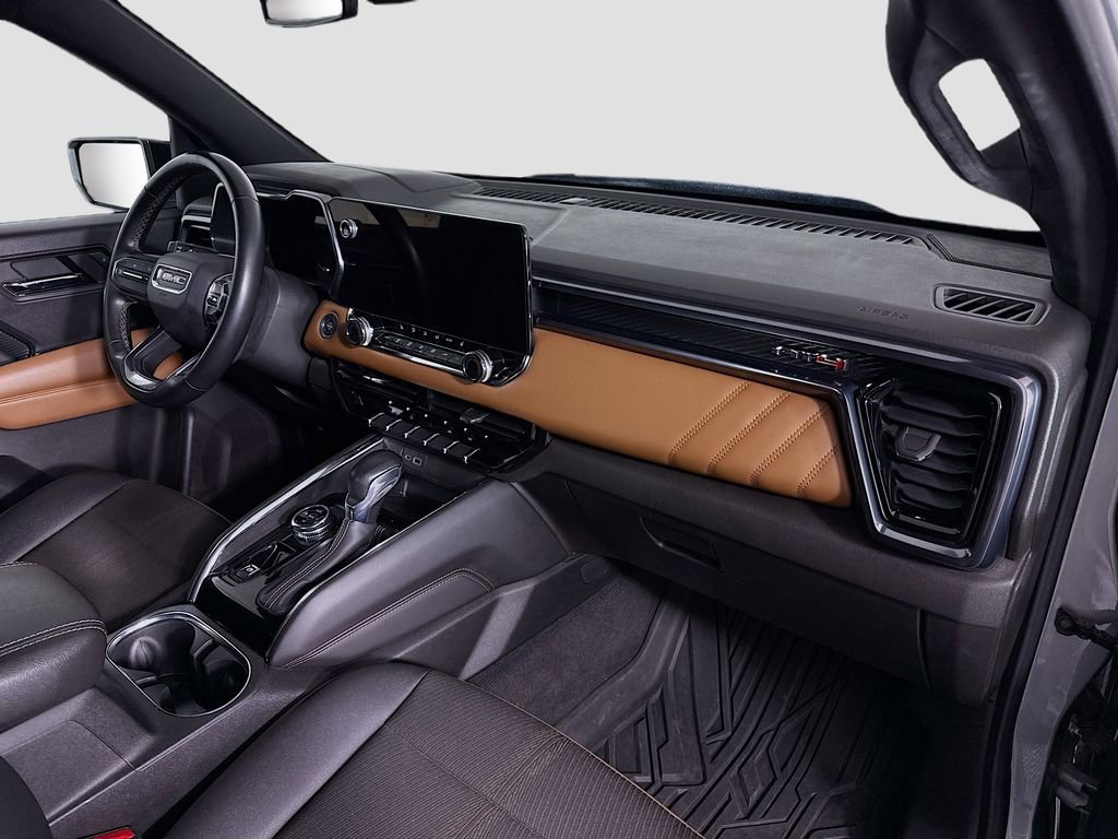 Used 2023 GMC Canyon AT4 image 27