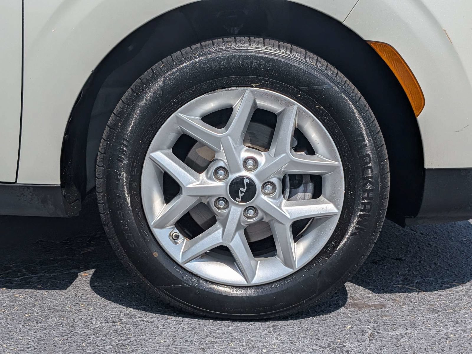 Used 2024 Kia Soul LX w/ Option Group 015 FWD image 10