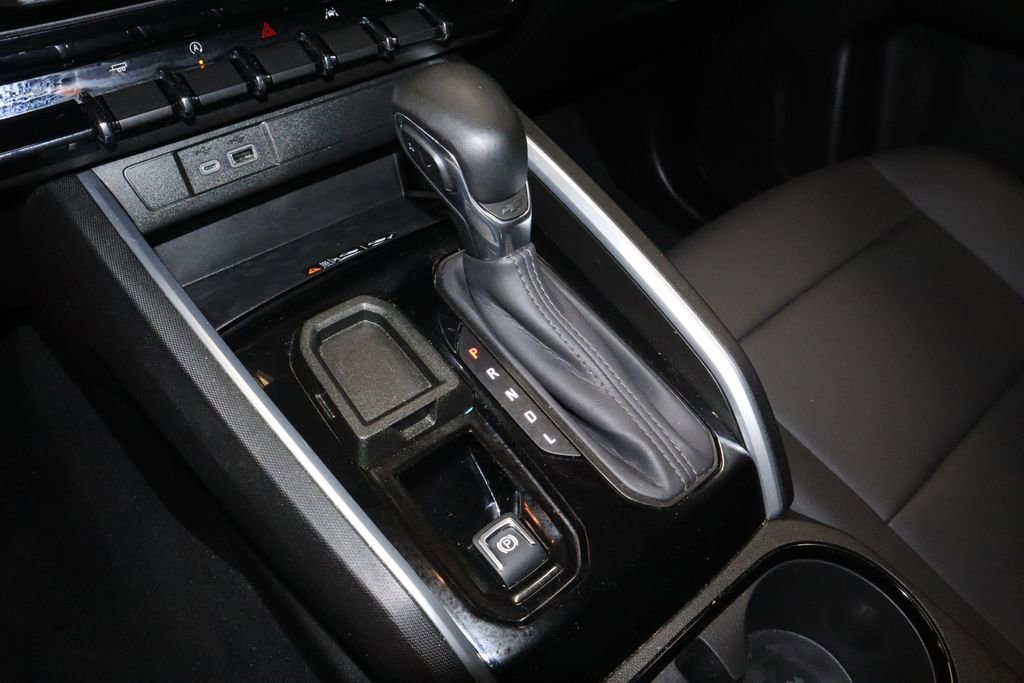 Used 2024 Chevrolet Colorado LT w/ LT Convenience Package III image 28