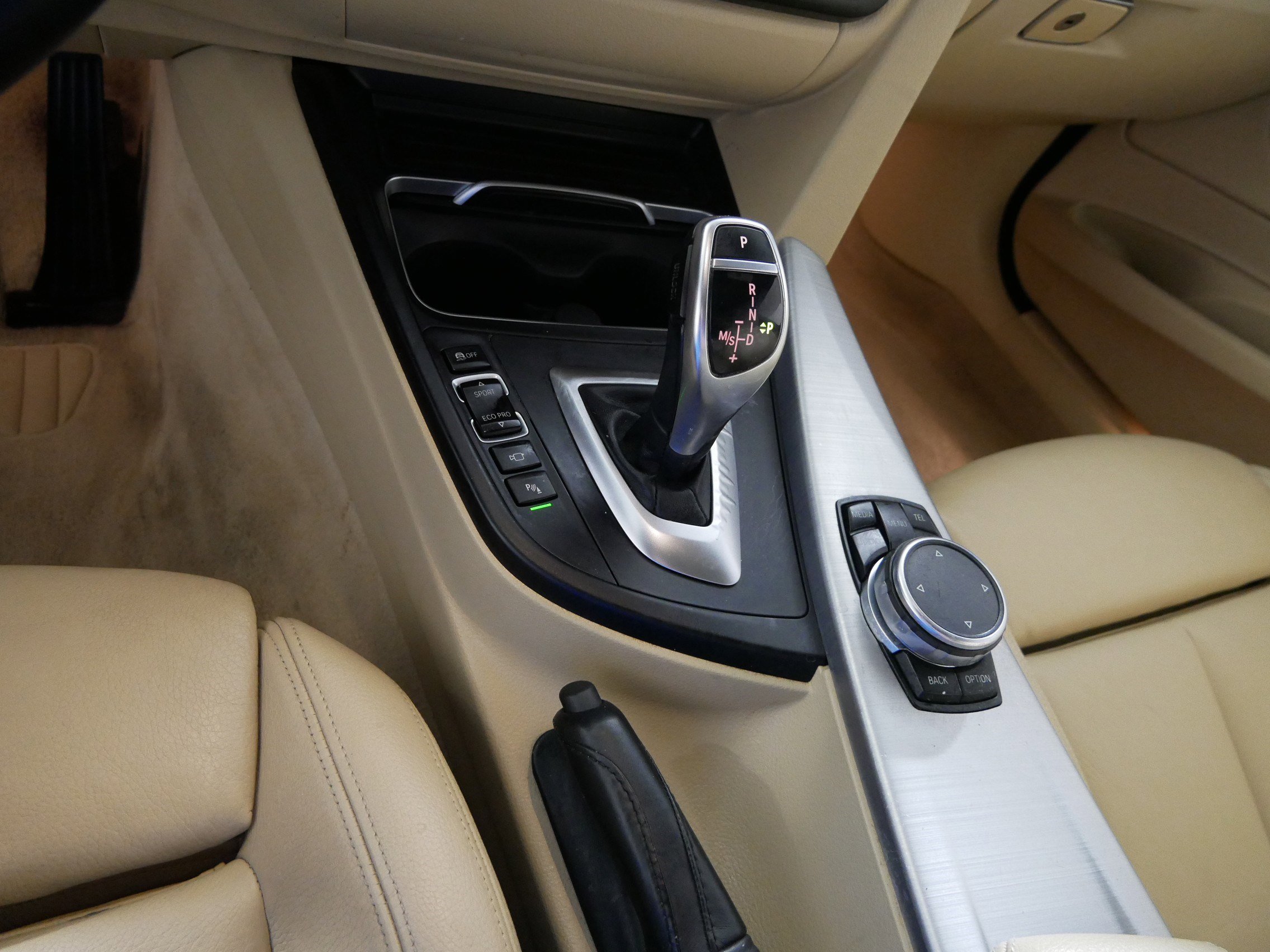 Used 2016 BMW 335i Gran Turismo xDrive image 24