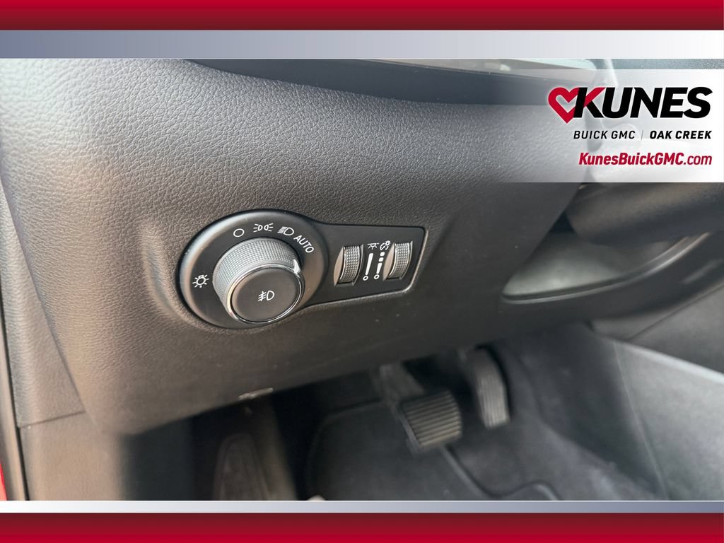 Used 2025 Jeep Compass Limited AWD/4WD image 19