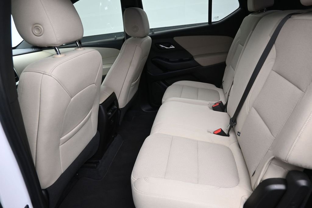 Used 2023 Chevrolet Traverse LS FWD image 14