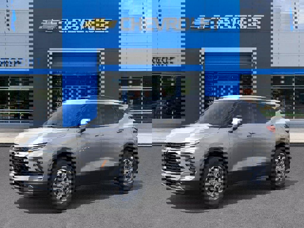 New 2026 Chevrolet Blazer LT image 2