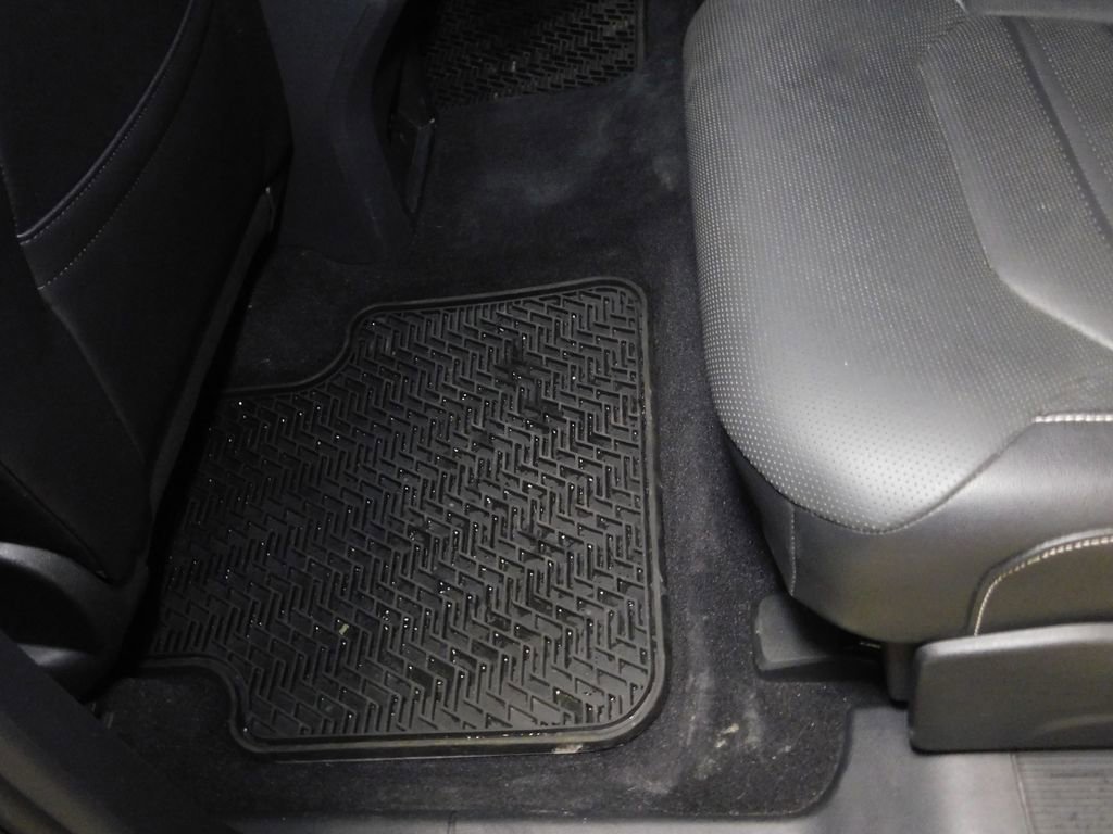 Used 2020 Volkswagen Atlas Cross Sport SEL Premium R-Line image 49