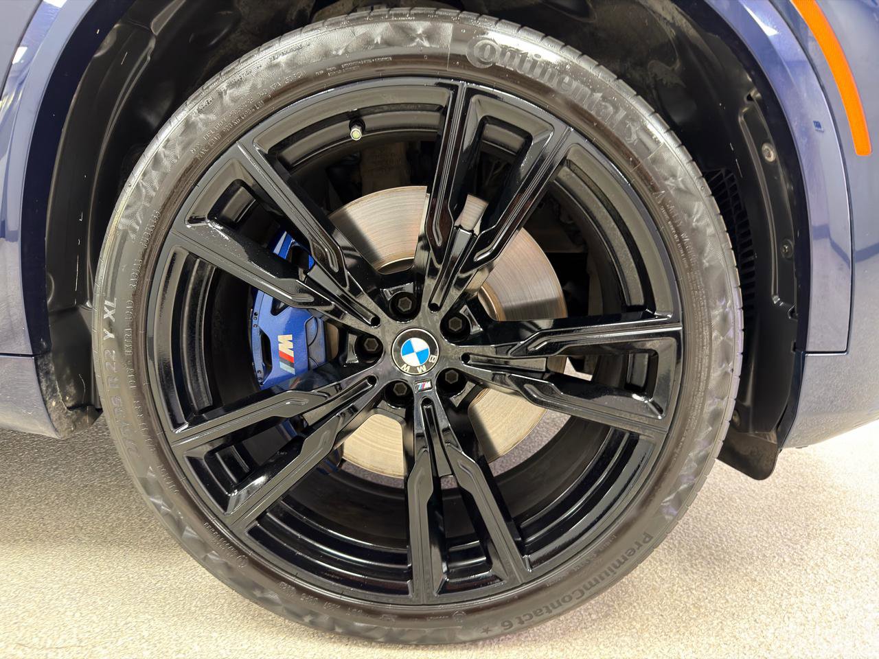 Used 2020 BMW X5 M50i w/ Executive Package image 41