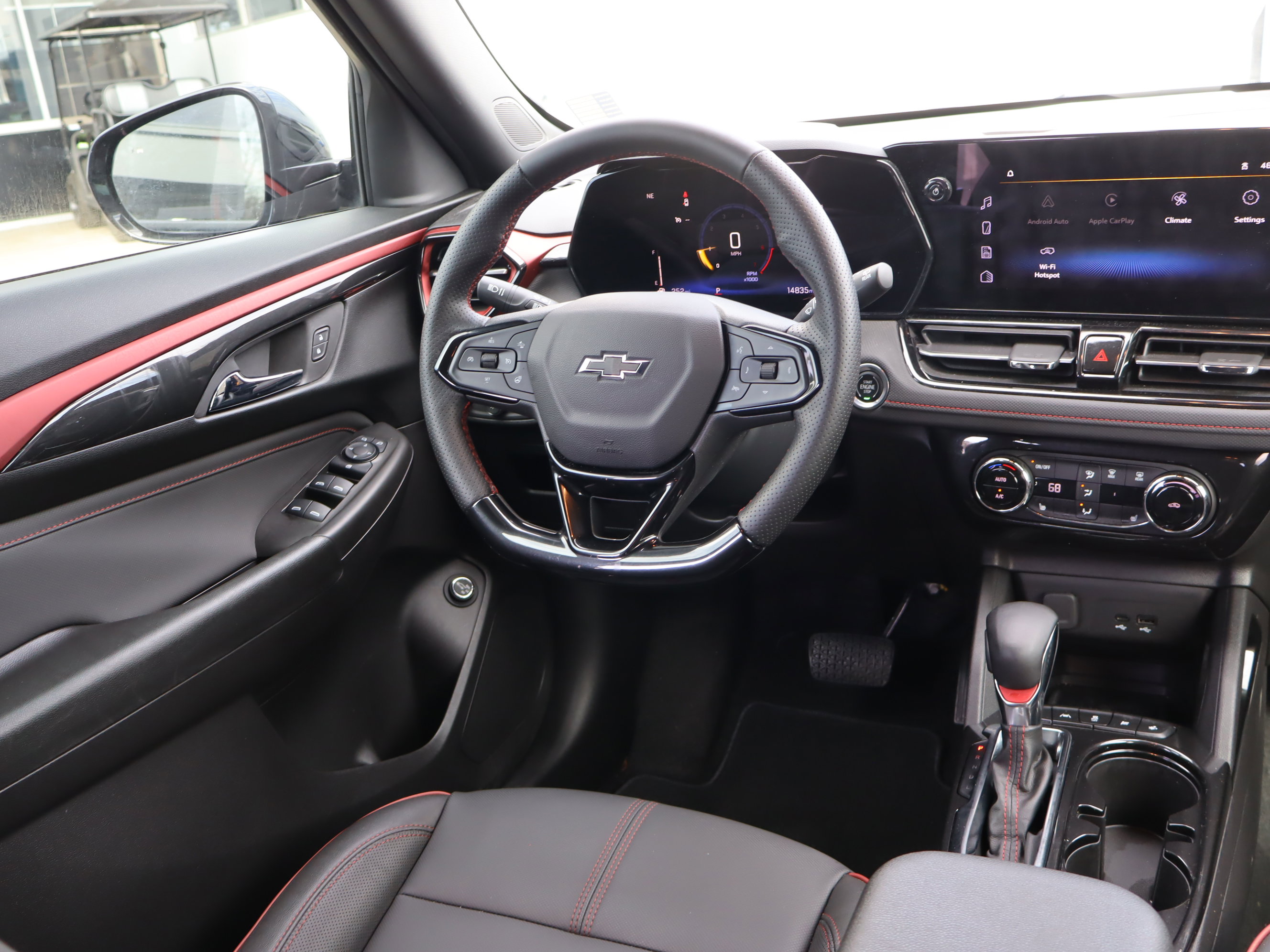 Certified 2025 Chevrolet TrailBlazer RS w/ Convenience Package image 12