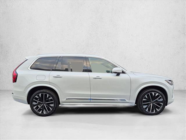 Used 2026 Volvo XC90 T8 Plus w/ Protection Package Premier AWD/4WD image 4