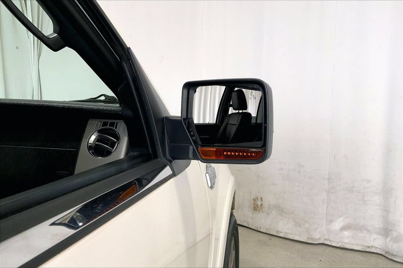 Used 2017 Ford Expedition EL King Ranch RWD image 11