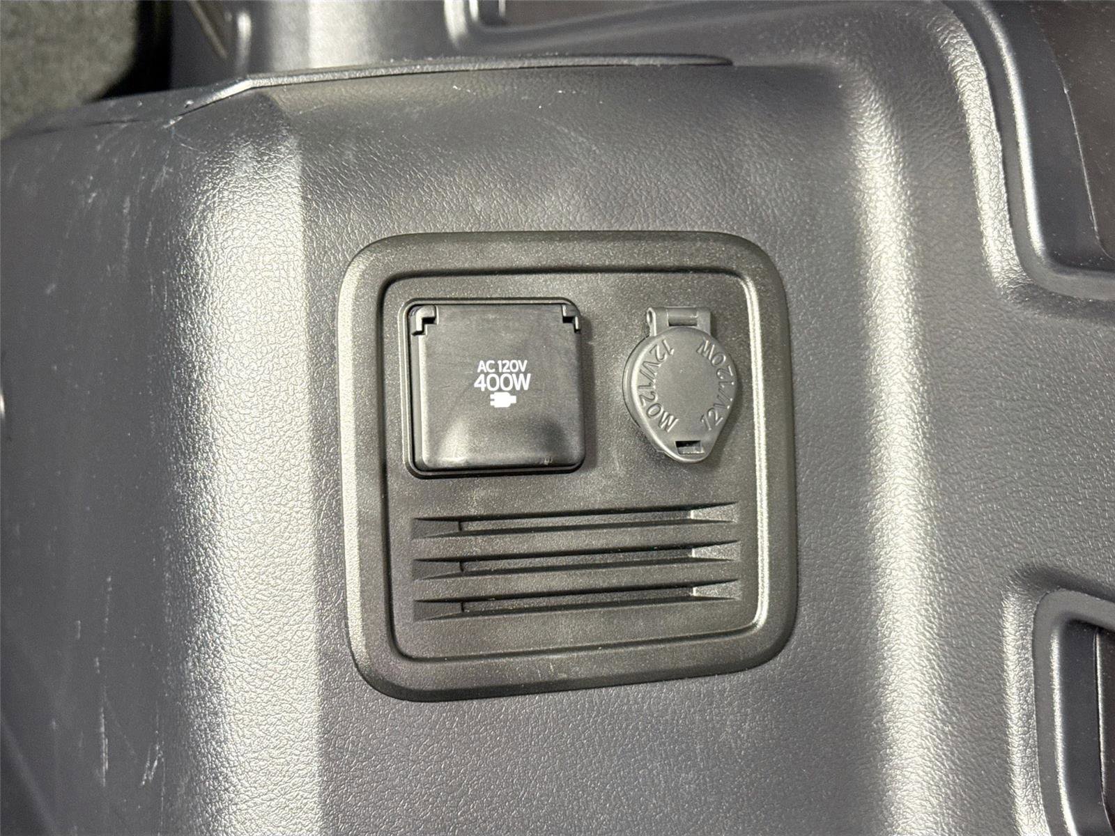 Certified 2024 Toyota 4Runner TRD Off-Road Premium image 40