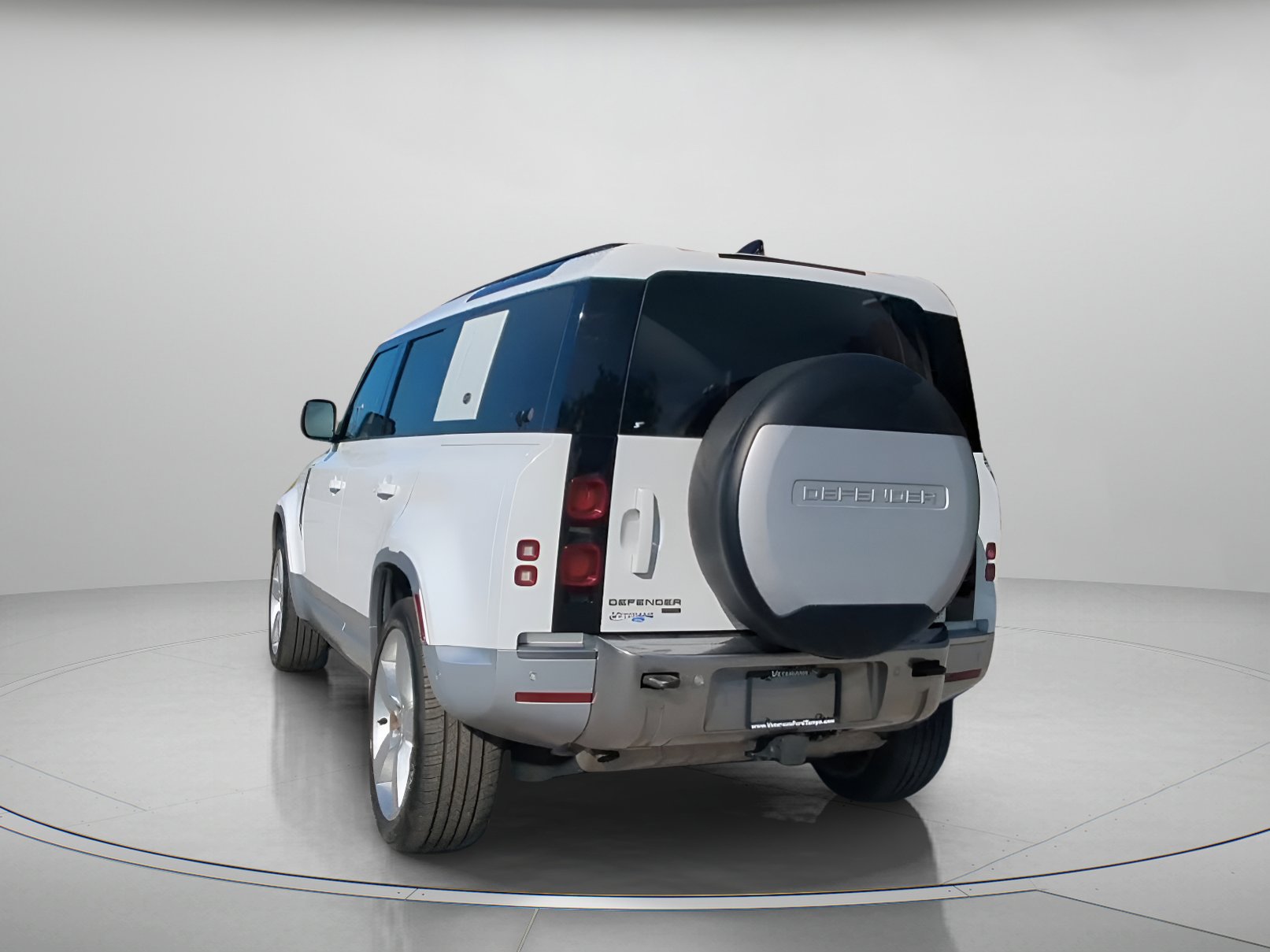 Used 2022 Land Rover Defender 110 SE image 22