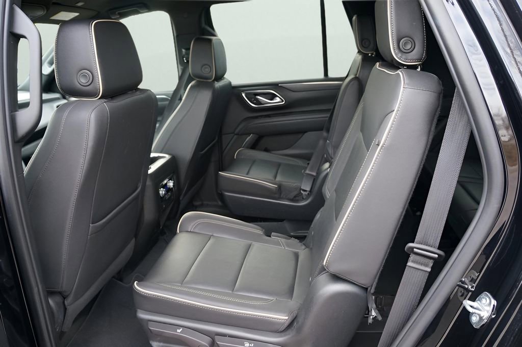 Used 2023 GMC Yukon SLT image 8