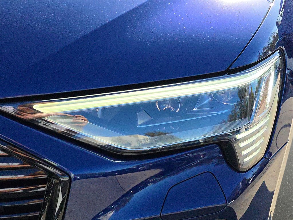 Certified 2022 Audi e-tron Chronos image 32