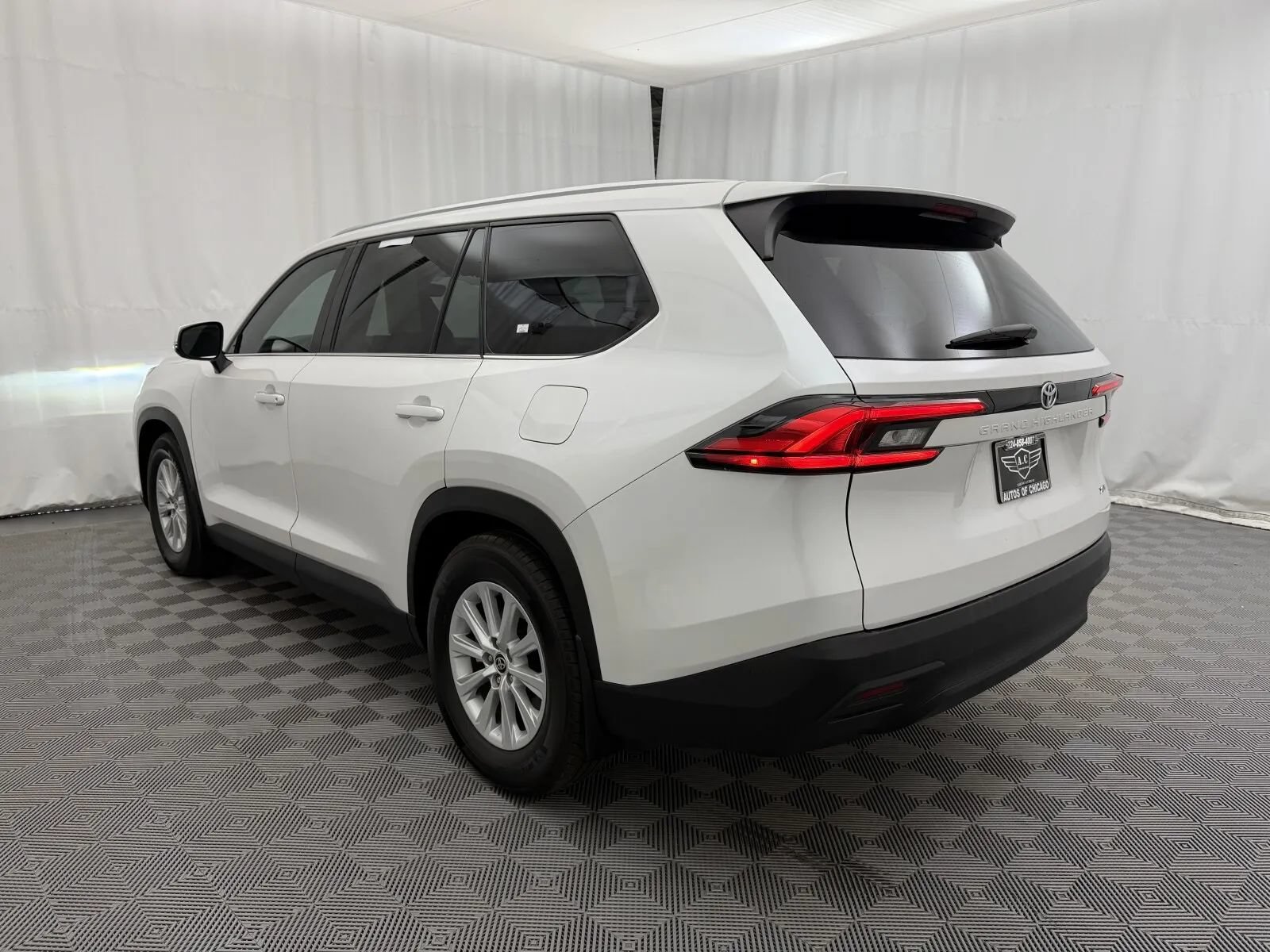 Used 2024 Toyota Grand Highlander FWD image 7
