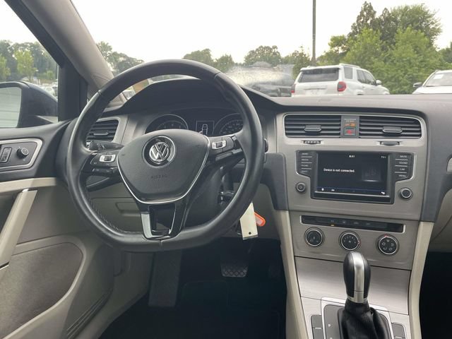 Used 2017 Volkswagen Golf S FWD image 20