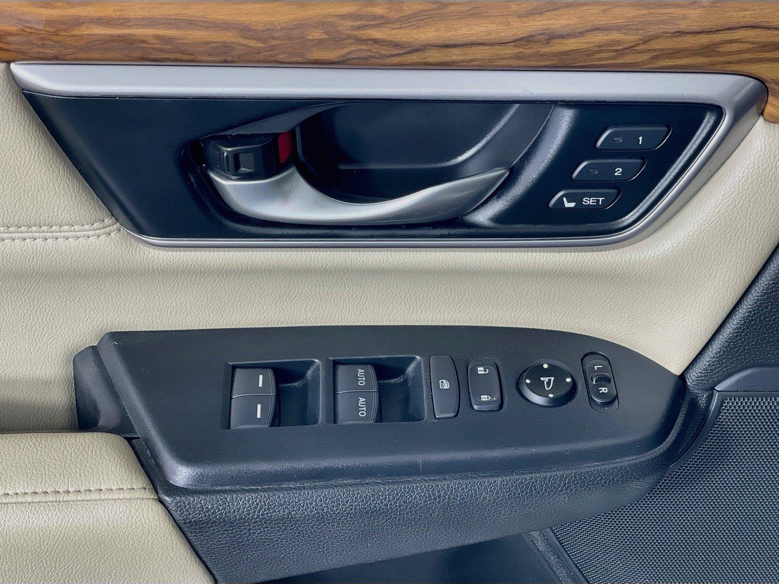 Used 2019 Honda CR-V EX-L image 17