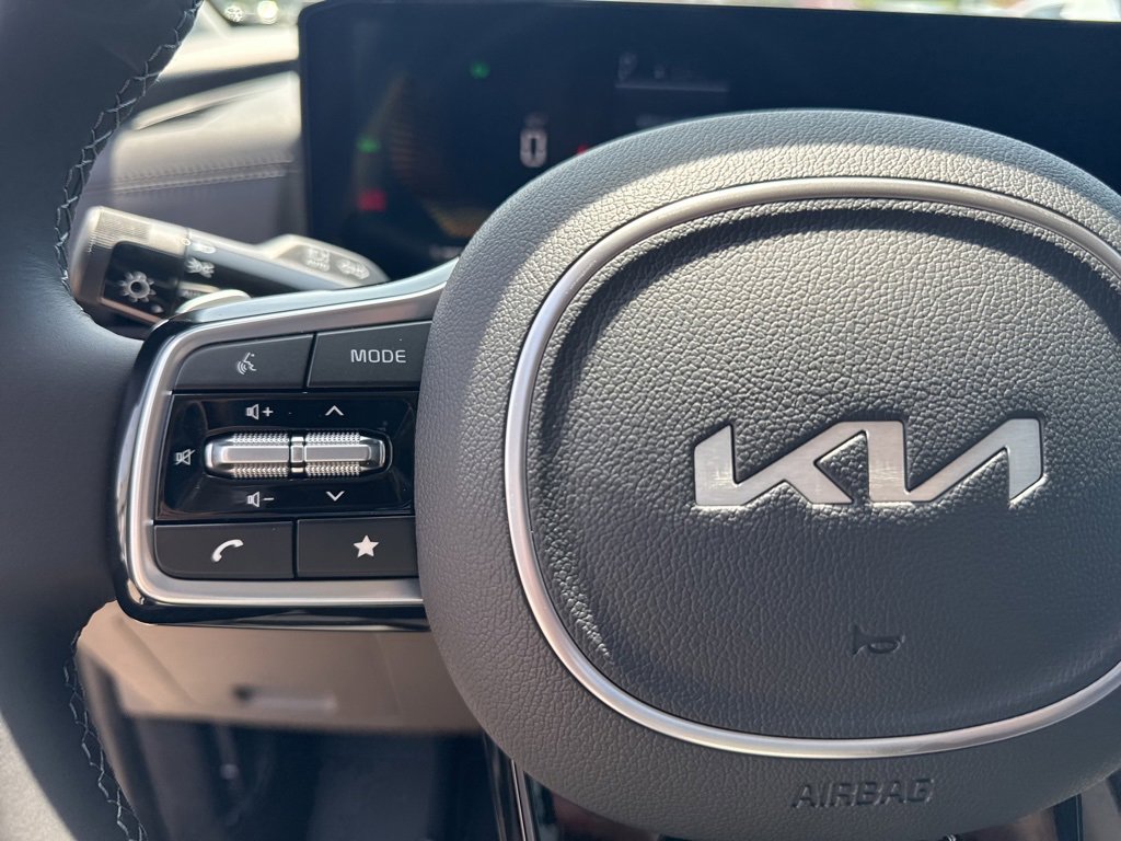 New 2026 Kia Carnival EX image 15