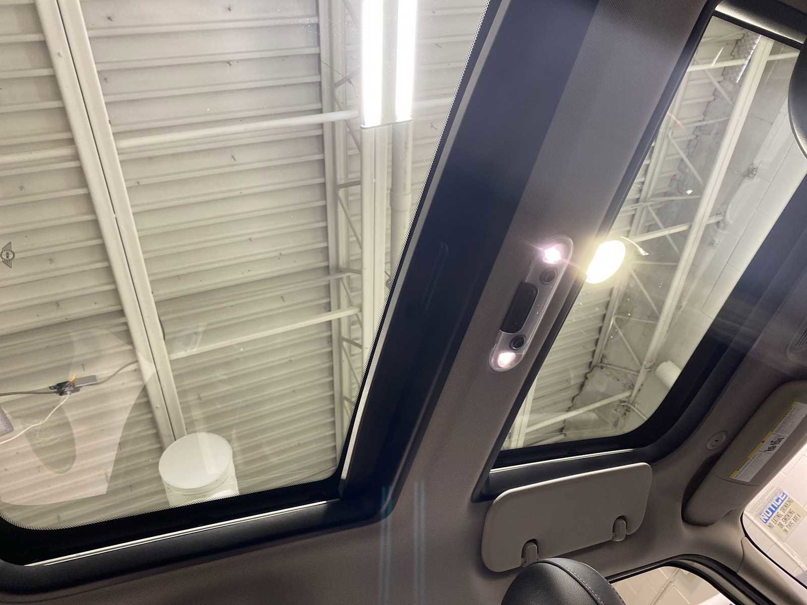 Used 2018 MINI Cooper S image 25