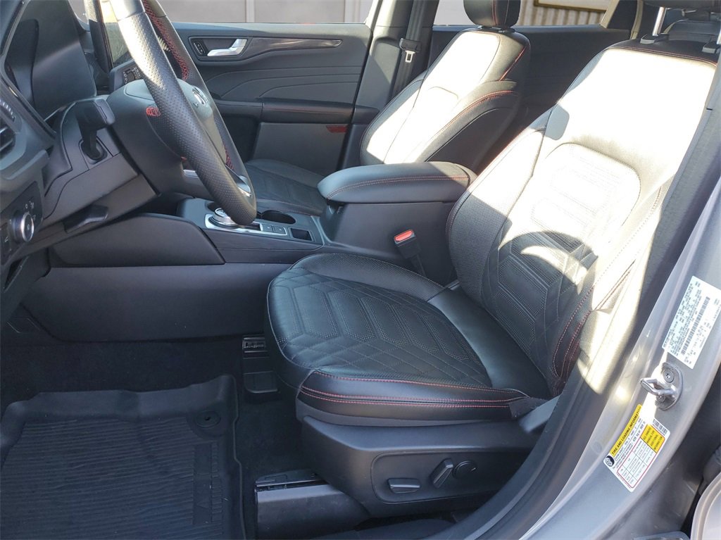 Certified 2023 Ford Escape ST-Line Elite w/ Premium Technology Package image 16