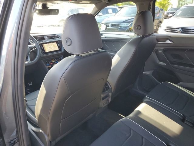Certified 2024 Volkswagen Tiguan SEL R-Line image 11