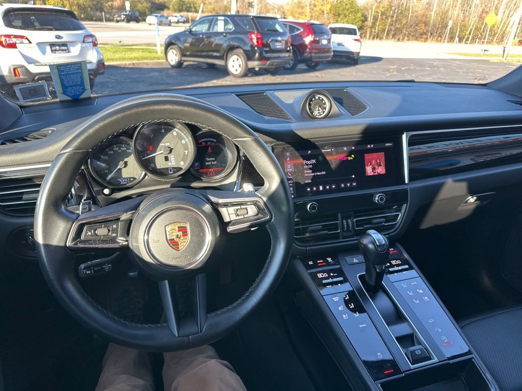Used 2023 Porsche Macan image 14