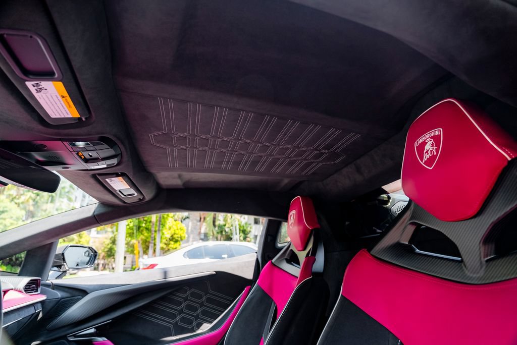 Used 2025 Lamborghini Revuelto AWD/4WD image 56