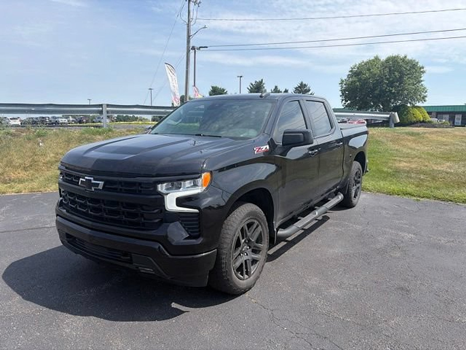 Certified 2023 Chevrolet Silverado 1500 RST w/ Z71 Off-Road Package AWD/4WD image 4