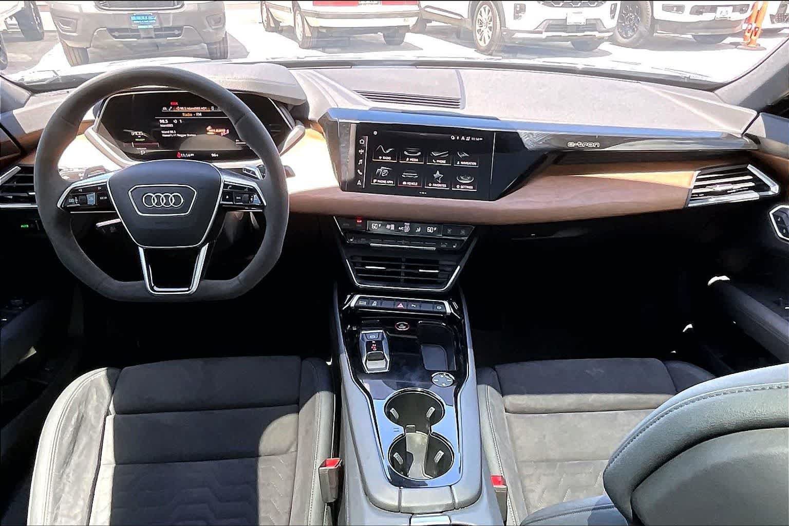 Used 2023 Audi e-tron GT Premium Plus AWD/4WD image 10