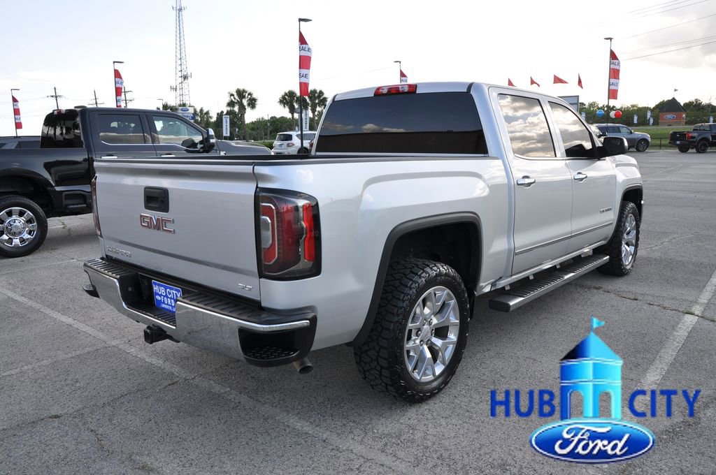Used 2018 GMC Sierra 1500 SLT w/ SLT Premium Package AWD/4WD image 5