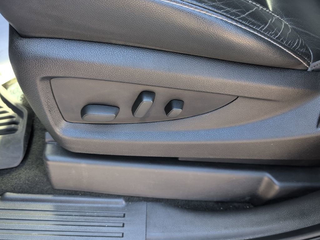 Used 2016 GMC Sierra 1500 SLT w/ SLT Premium Package image 9