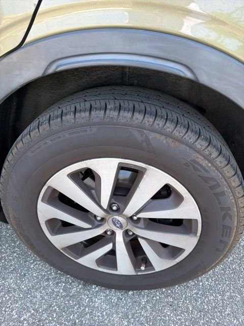 Used 2020 Subaru Outback Premium image 13