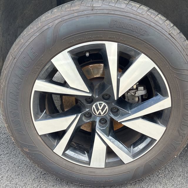 Used 2023 Volkswagen Atlas Cross Sport SE AWD/4WD image 13