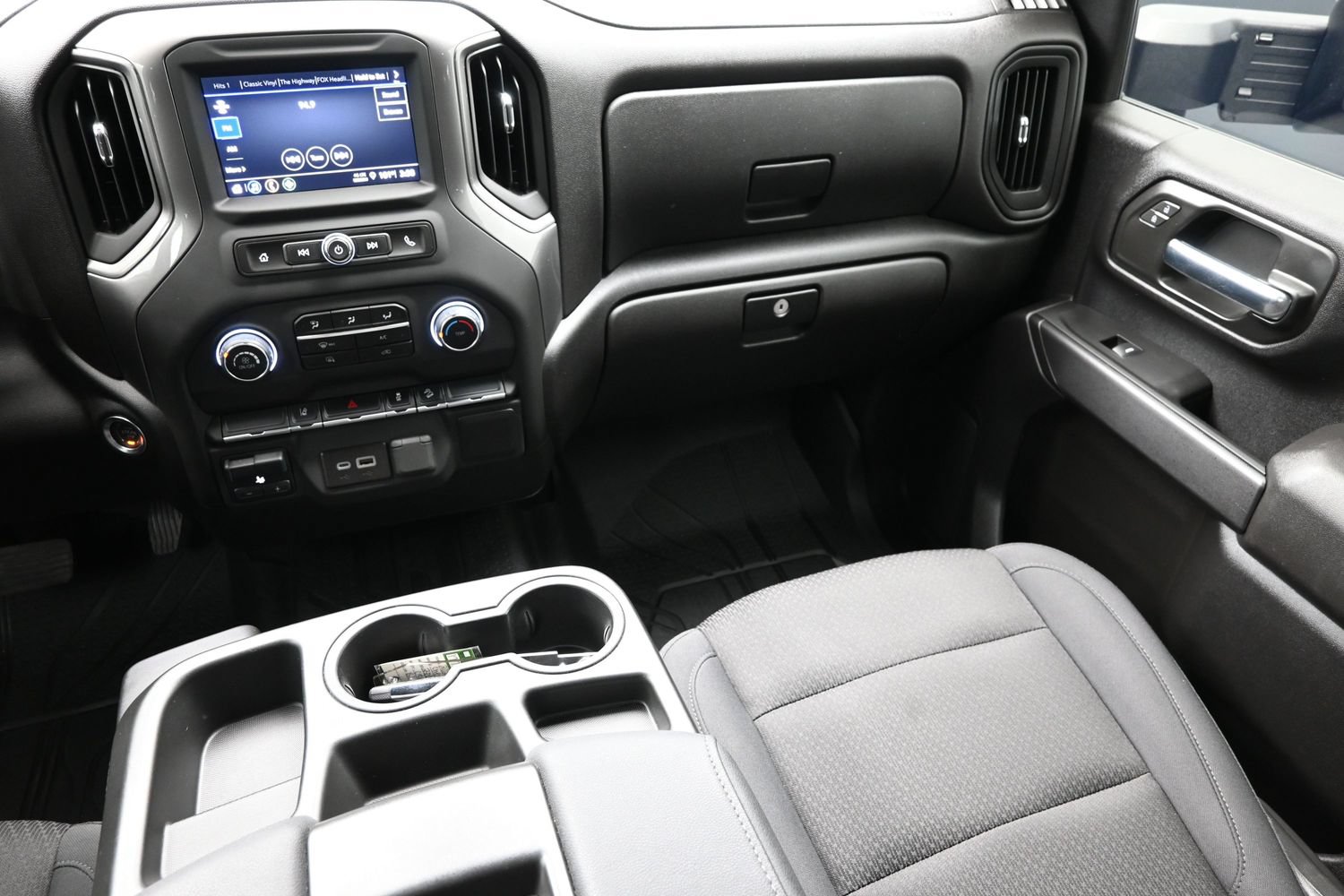 Used 2025 Chevrolet Silverado 2500 Custom w/ Z71 Off-Road Package AWD/4WD image 36