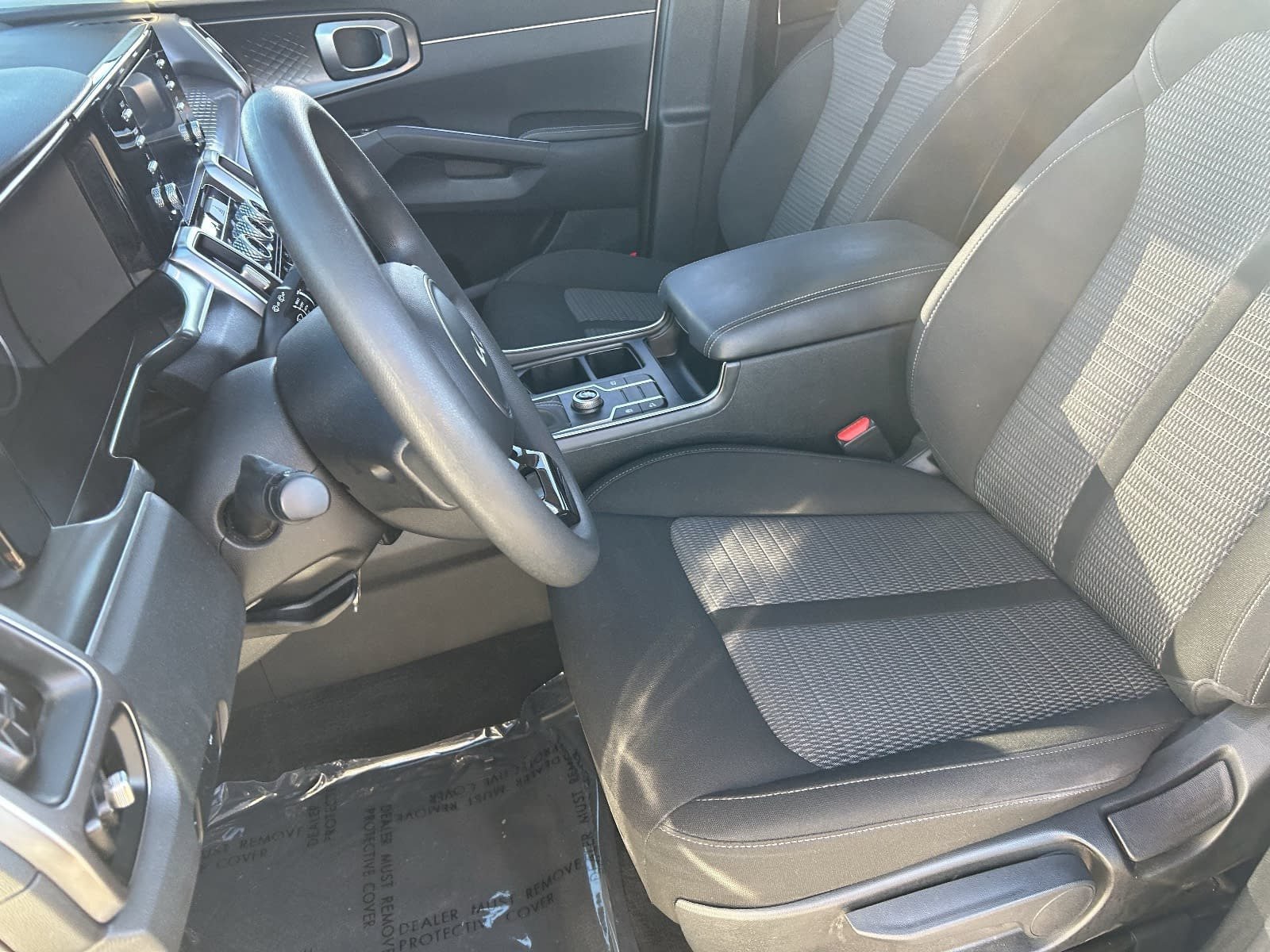 Used 2022 Kia Sorento LX FWD image 22