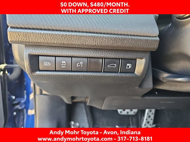 Used 2025 Toyota Camry SE FWD image 14
