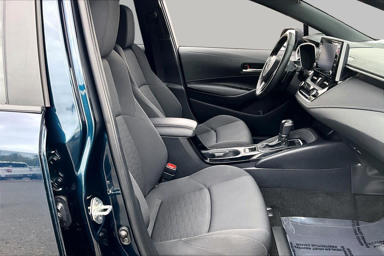 Certified 2022 Toyota Corolla SE w/ SE Preferred Package FWD image 8