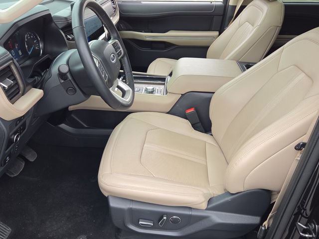 Used 2024 Ford Expedition Limited AWD/4WD image 11