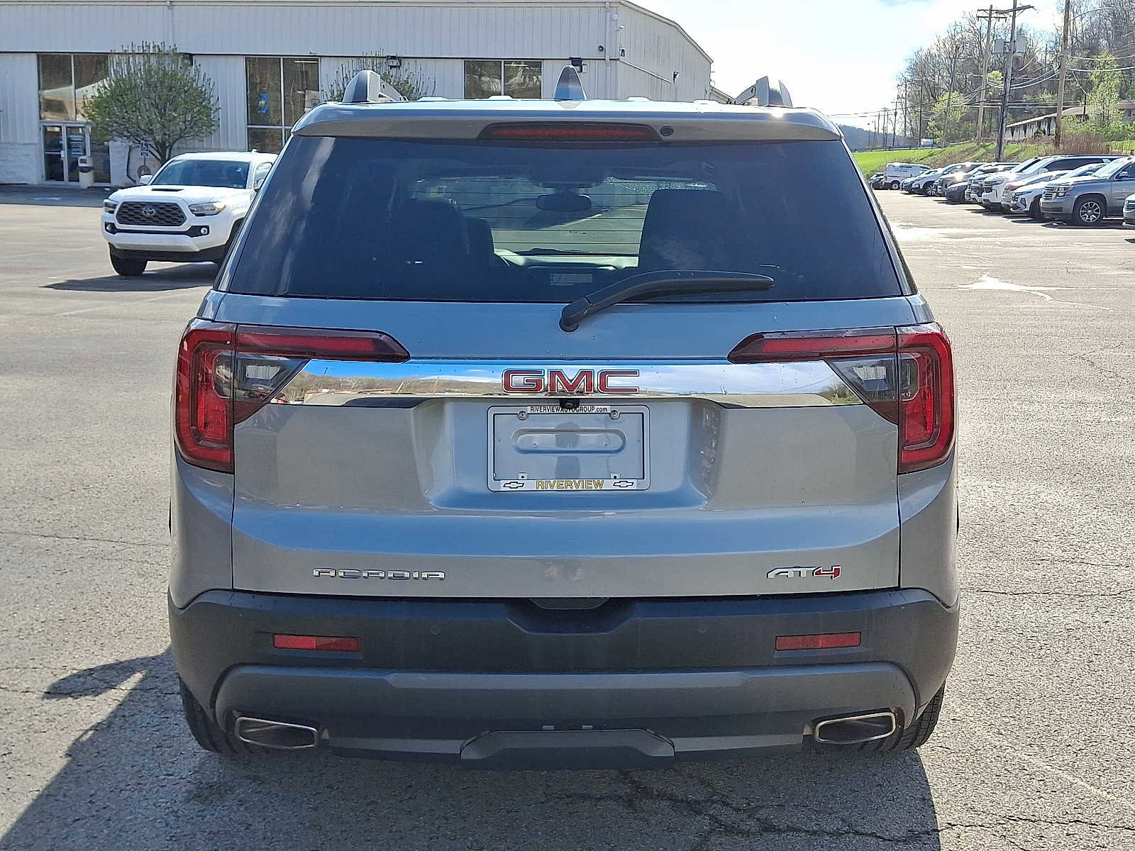 Used 2023 GMC Acadia AT4 w/ Technology Package image 5