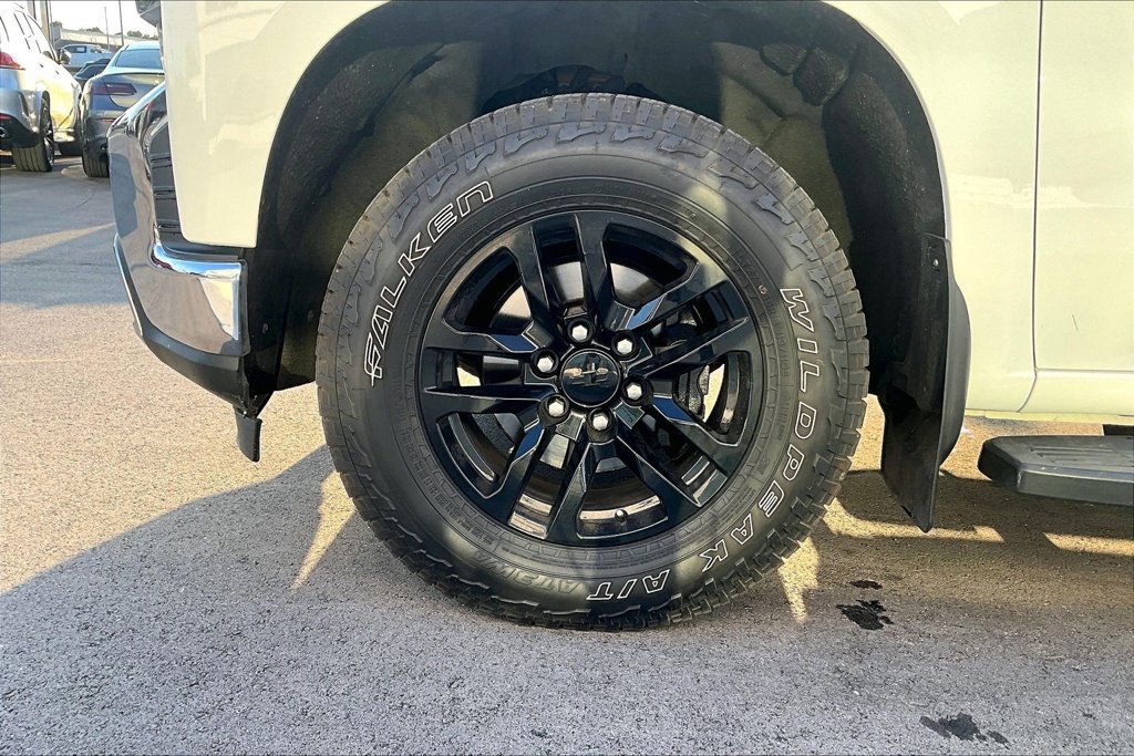 Used 2021 Chevrolet Silverado 1500 LTZ w/ Technology Package AWD/4WD image 11