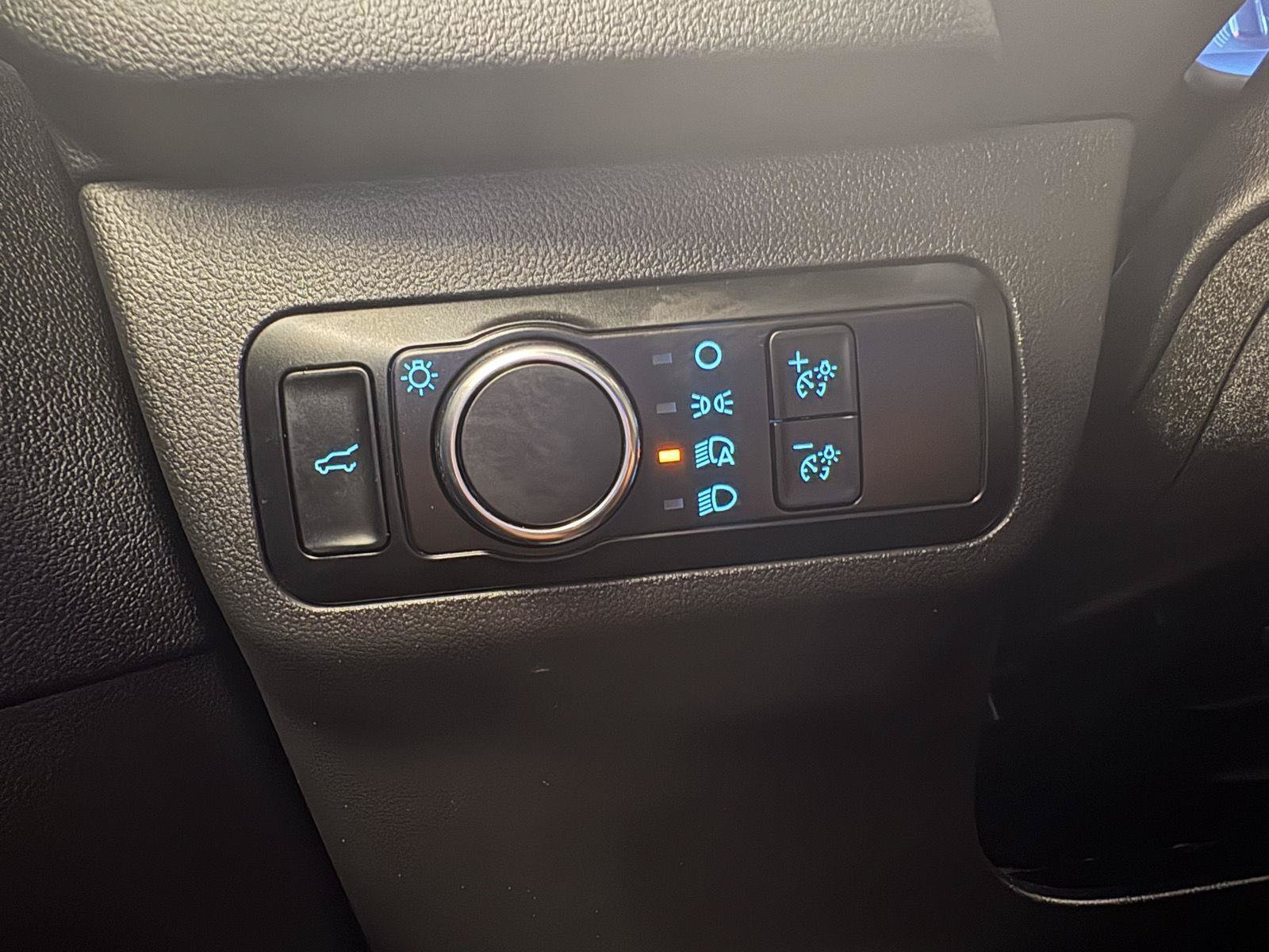 Used 2023 Ford Escape Active w/ Tech Pack #2 AWD/4WD image 30