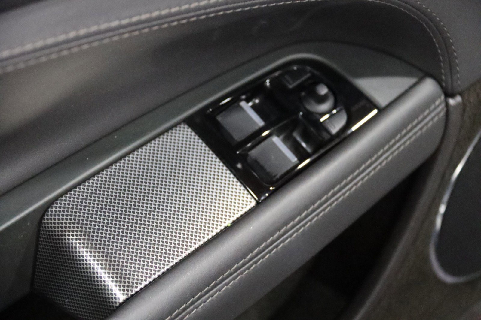 Used 2012 Jaguar XKR R image 61