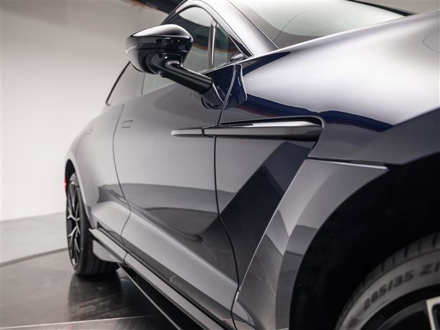 New 2026 Aston Martin DBX 707 image 18